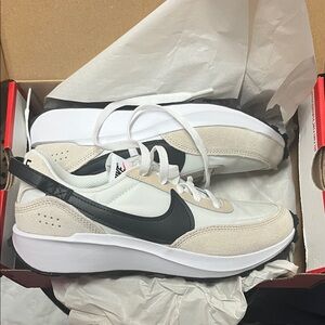 Nike Women’s  Size 7 White, Black, and Cream Sneakers